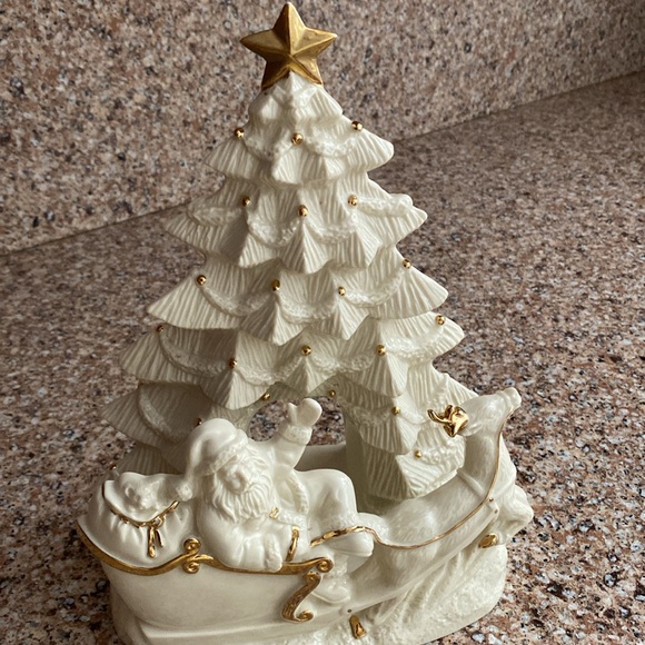 Lenox Santa with Sleigh, Christmas Tree with Tea light - Picture 2 of 4